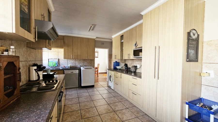 4 Bedroom Property for Sale in Vaalpark Free State